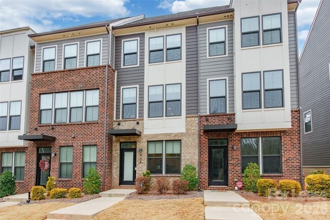 Building Photo - 924 Broad River Ln