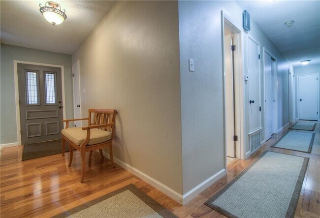 Building Photo - 3138 Honey Tree Ln