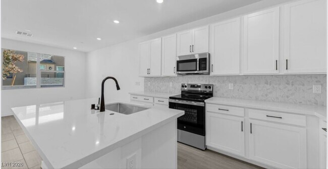 Foto del edificio - 1536 Hopeful Lark Ln