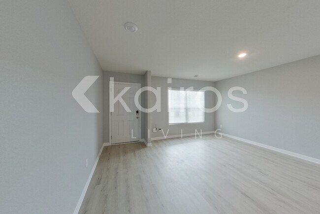 Foto del edificio - 1428 Native Gdn Rd