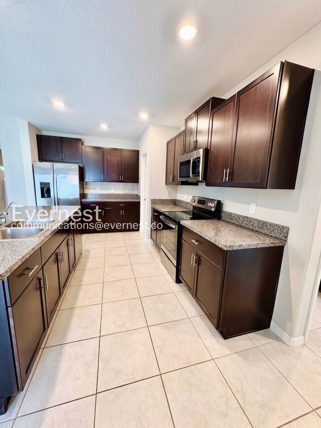 Building Photo - 7329 Canterbury Bells Ct