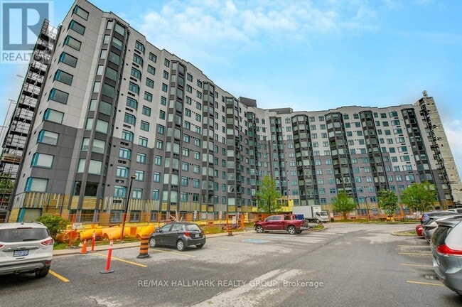 Building Photo - 1025-1025 Grenon Ave