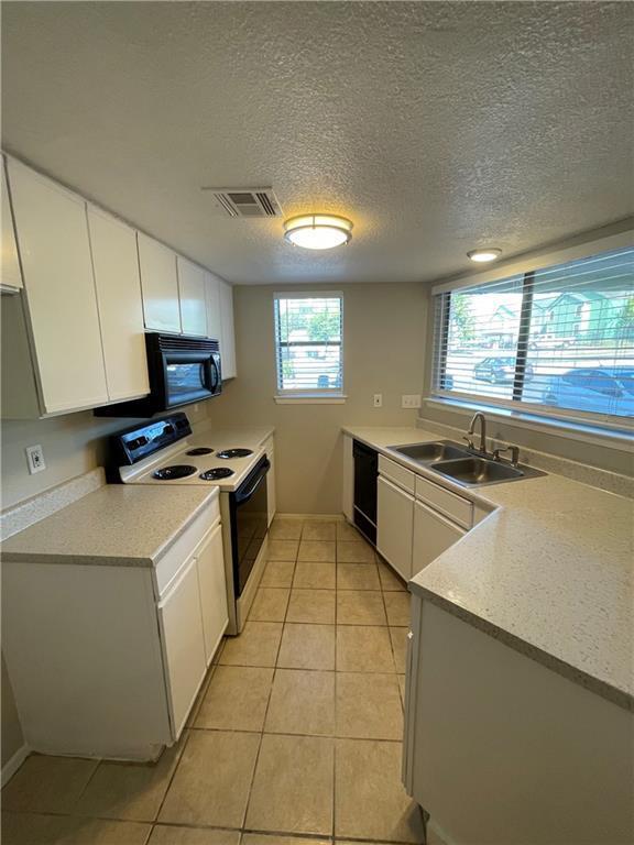 Foto del edificio - 2500 Burleson Rd