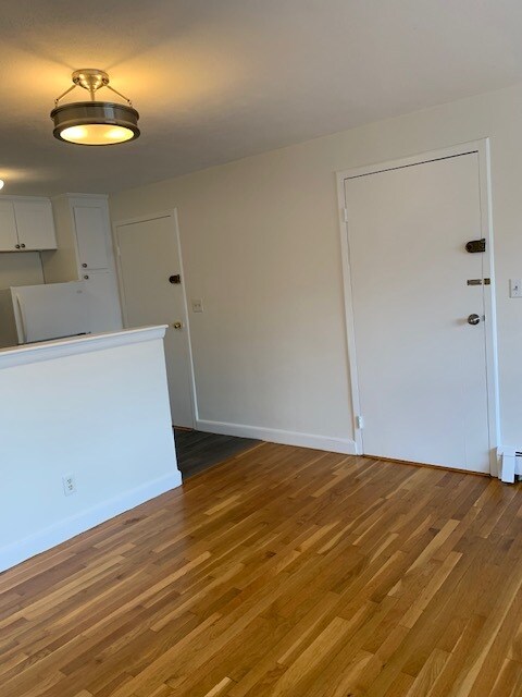 dining area/kitchen - 51 Warren St