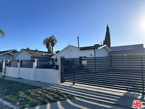 Building Photo - 6925 Gazette Ave