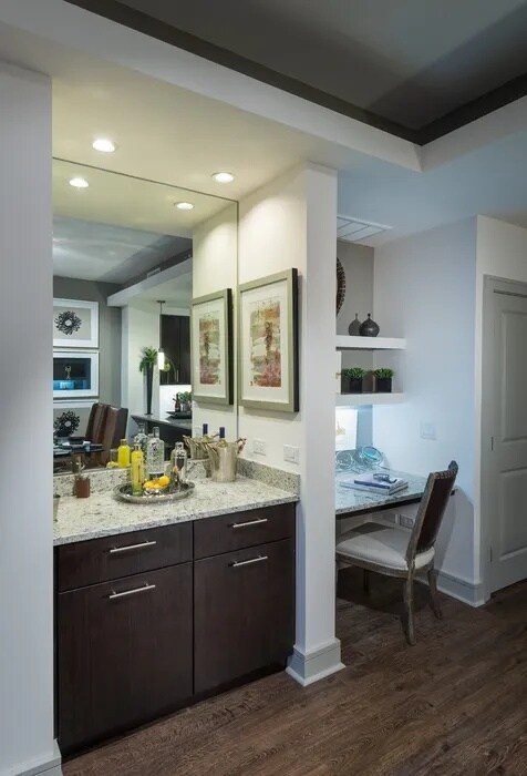 Foto del edificio - Skyline Views + Luxury Living | Up to 4 We...