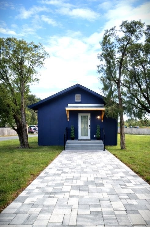 Building Photo - 801 E Knollwood St