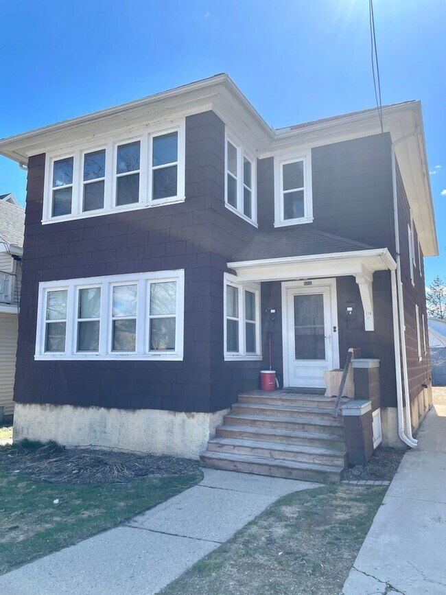 Building Photo - 116-118 Proudfit St