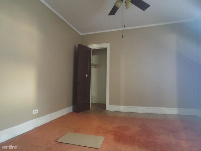 Foto del edificio - 4736 N Beacon St