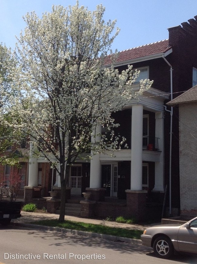 Building Photo - 422 N 6th St