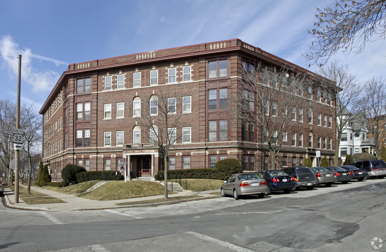 Primary Photo - Lincoln Terrace
