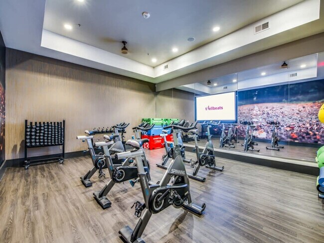 Foto del edificio - 6107 E Riverside Dr