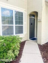 Building Photo - 13703 Richmond Park Dr N