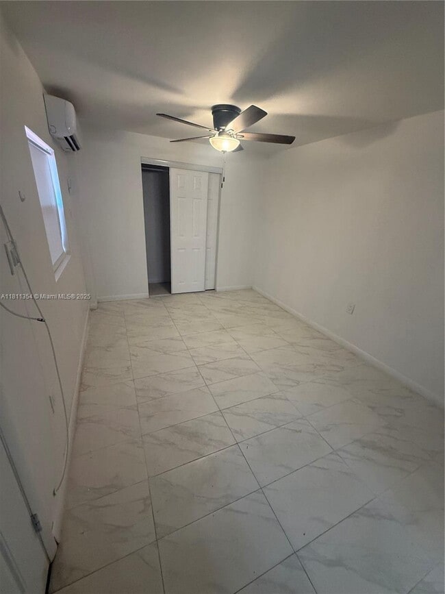 Foto del edificio - 6980 SW 26th St