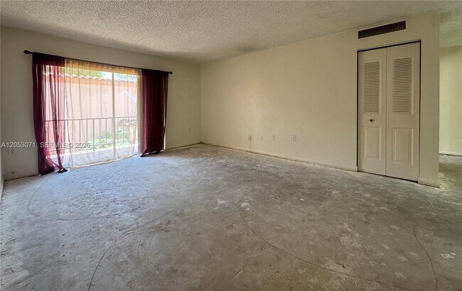 Building Photo - 7208 Fairway Dr