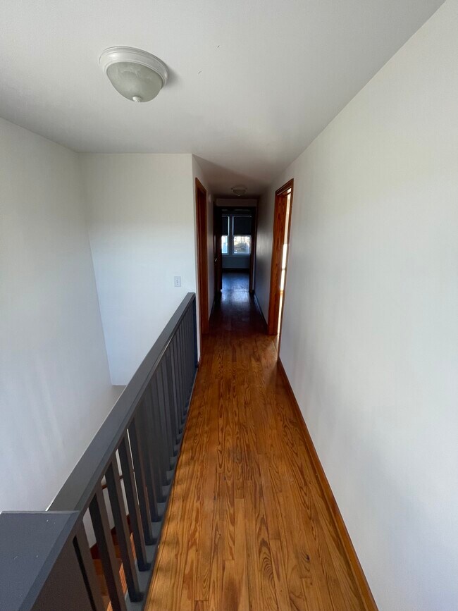 10 E McKinley Ave, Zeeland, MI 49464 House Rental in Zeeland, MI