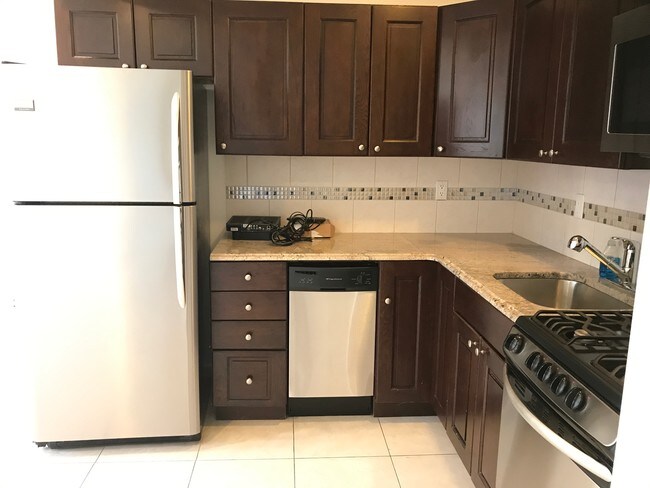 Building Photo - 30-47-47 38th St