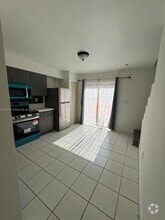 Building Photo - 14910 SW 82nd Terrace
