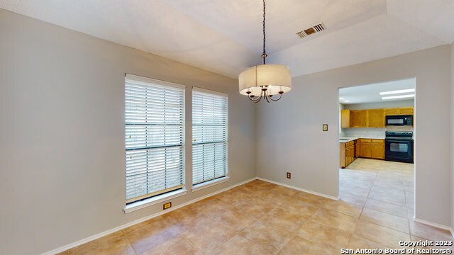 Foto del edificio - 16710 Summer Creek Dr