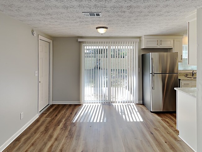 Building Photo - 512 Blairmore Blvd W