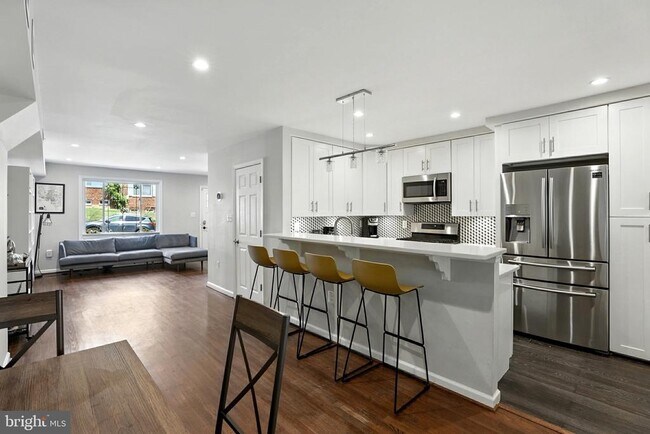 Foto del edificio - 1373 Adams St NE