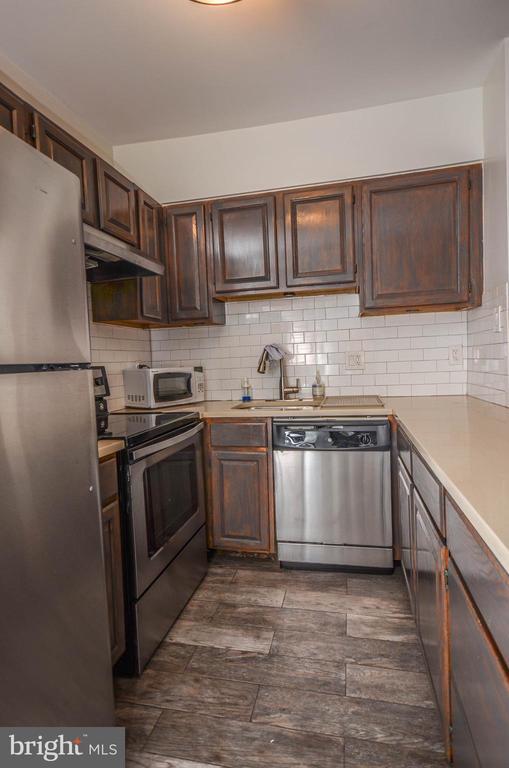Foto del edificio - 637 3rd St NE