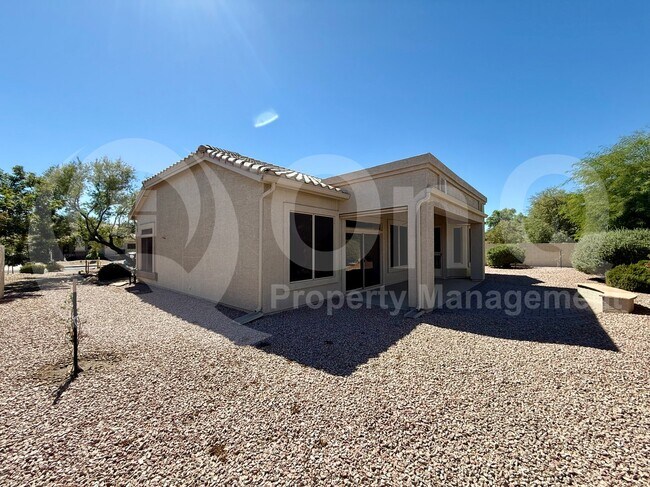 Foto del edificio - 4148 E Walnut Rd