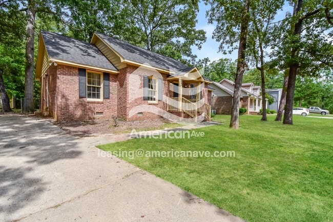 Foto del edificio - 449 Parlock Rd