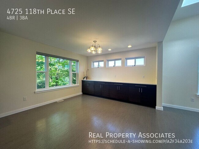 Foto del edificio - 4725 118th Pl SE
