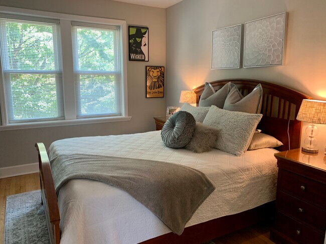 Bedroom - 7745 Kingsbury Blvd