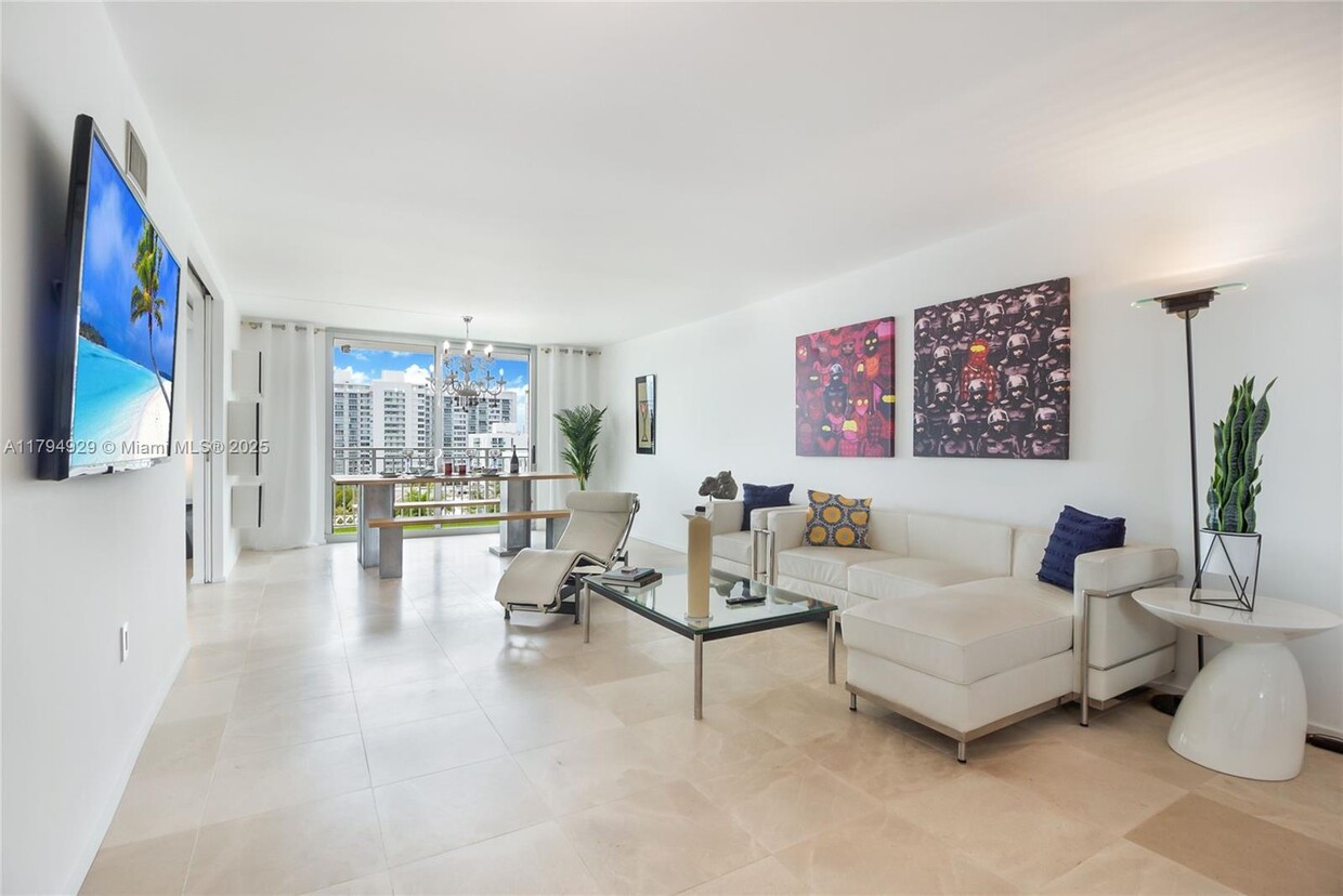Foto principal - 1045 10th St