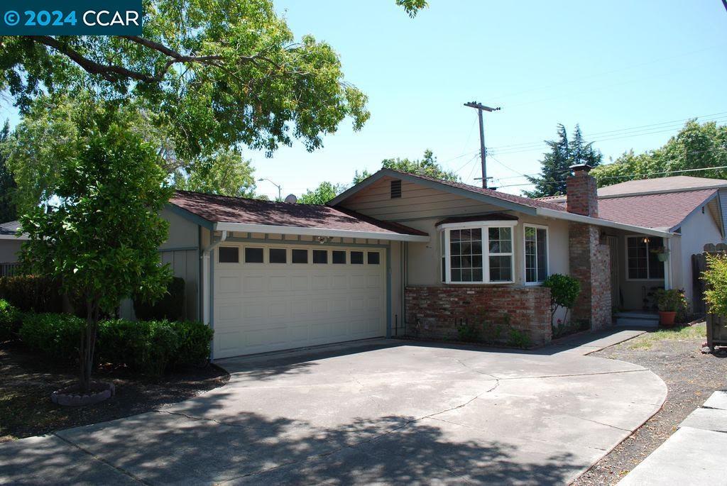 Primary Photo - 2118 San Rafael Ave