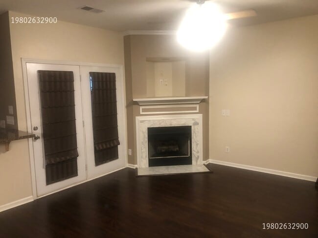 Building Photo - 16659 Commons Creek Dr