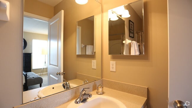 Bathroom - LC Gahanna