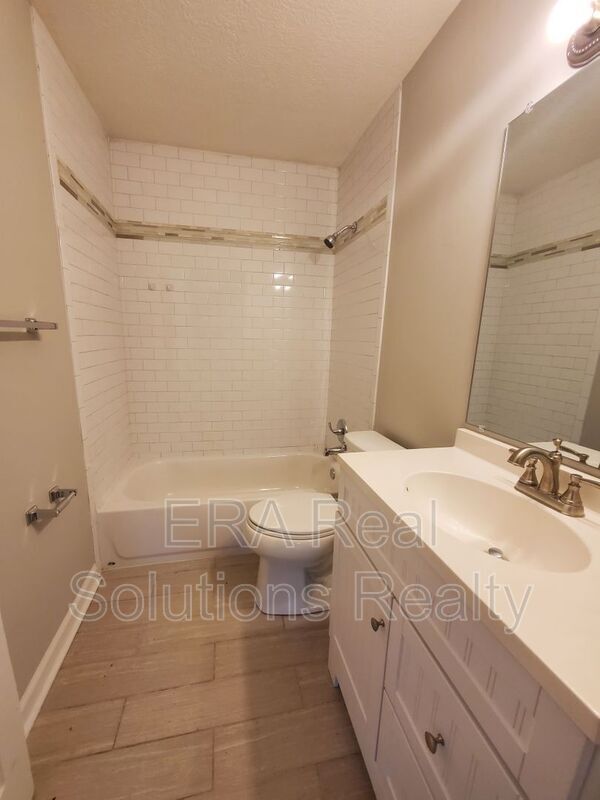 Building Photo - 3077 Brownlee Ave