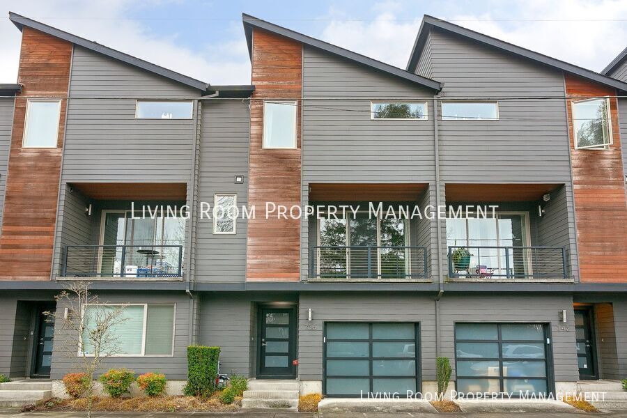 Foto principal - 736 N Webster St