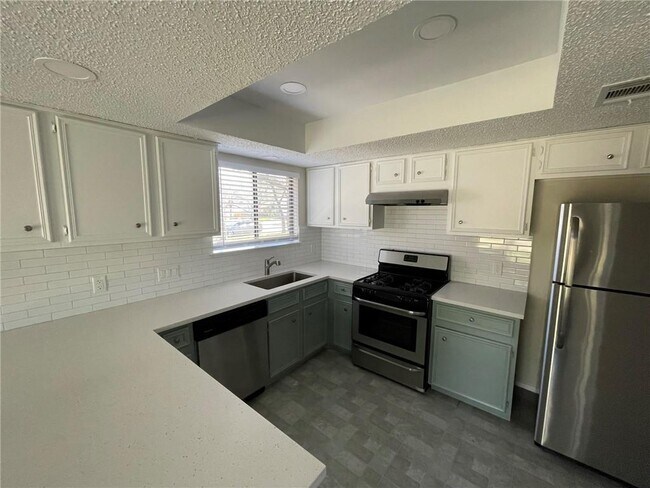 Foto del edificio - 4204 Oak Creek Dr