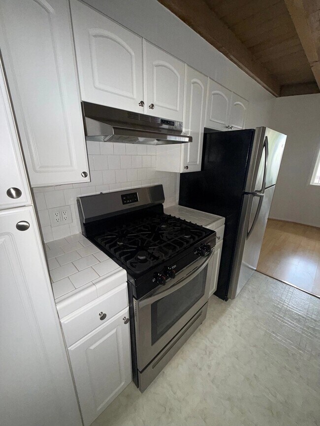 Foto del edificio - 3758 Inglewood Blvd