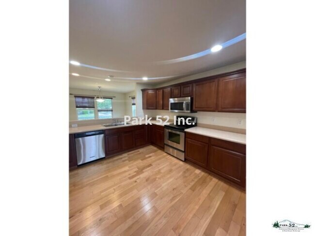 Foto del edificio - 2205 Bobs Hollow Ln