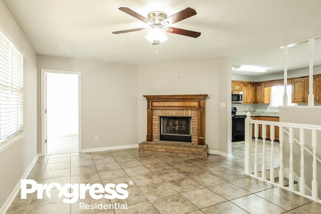 Building Photo - 5034 Pebble Ln