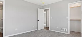 Building Photo - 502 N Redbud St