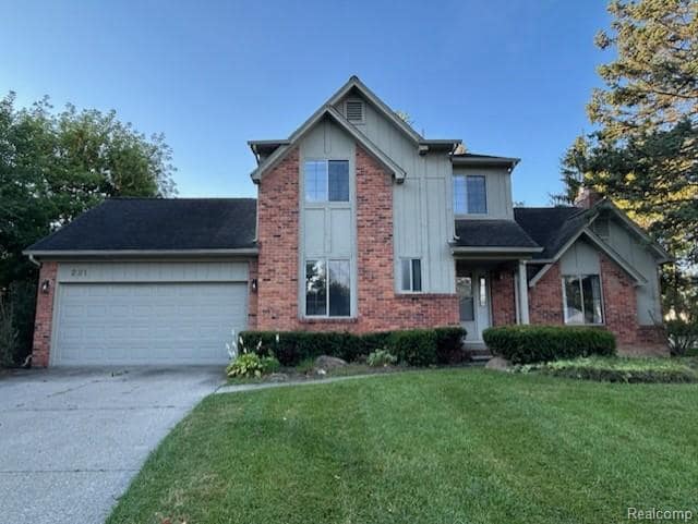 Building Photo - 221 Torrent Ct