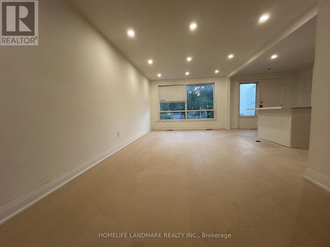 Building Photo - 265 Neal Dr