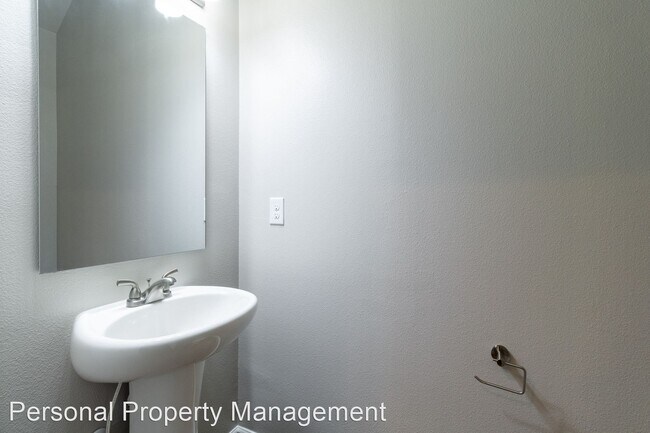 Foto del edificio - 3 br, 2.5 bath House - 5835 NE 56th Place