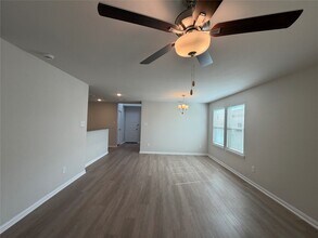 Building Photo - 11720 Whirlaway Dr