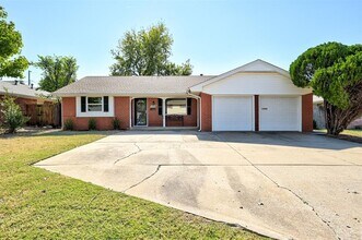 Building Photo - 1508 Carlton Way
