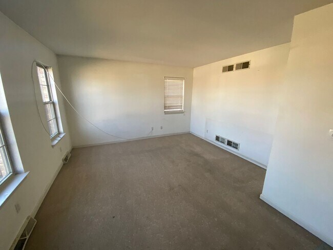 Foto del edificio - Town Home