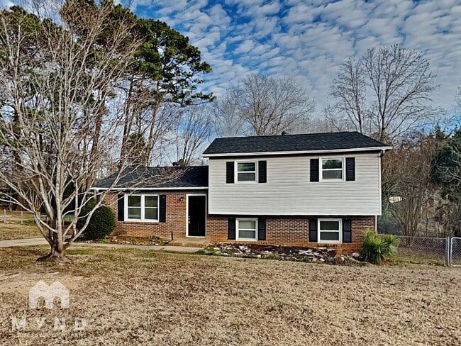 Building Photo - 211 Buckskin Dr