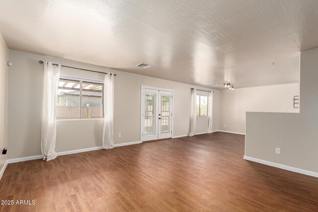 Building Photo - 5722 S 240th Dr