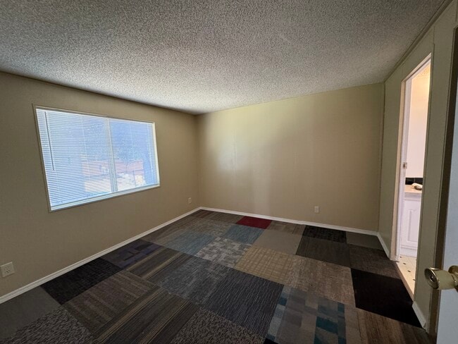 Dormitorio principal - 385 Dorman Ave